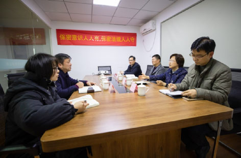 省委副秘書長、省檔案局局長劉蕓帶隊(duì)來公司開展“服務(wù)企業(yè)、服務(wù)群眾、服務(wù)基層“活動(dòng)3.jpg